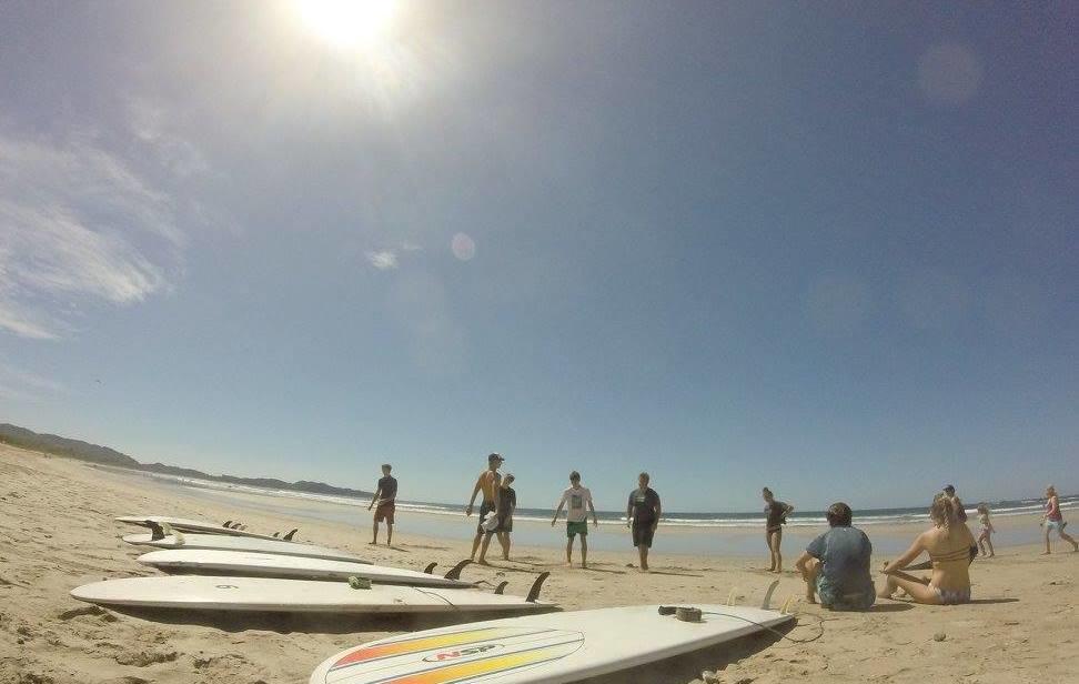 ホテル Burnt Toast Surfcamp ノサラ エクステリア 写真